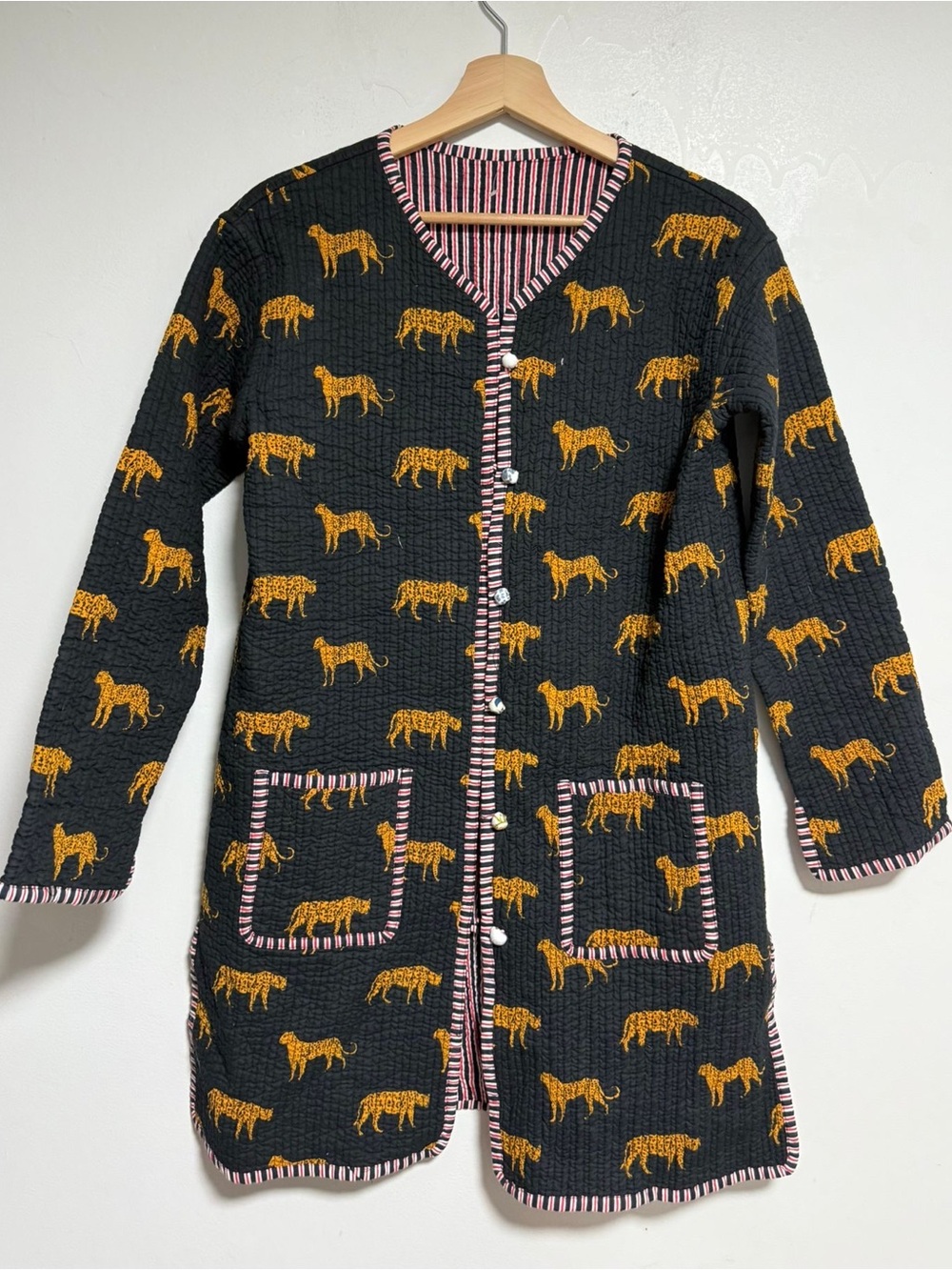Reversible Quilted Leopard Print & Stripe Jacket/Cardigan – Approx. Women’s M - Picture 2 of 10